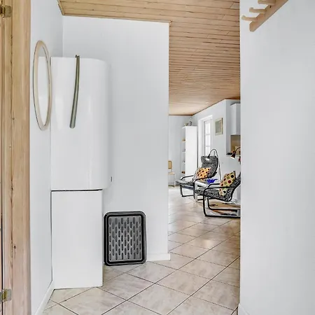 3 Bedroom In Holiday home