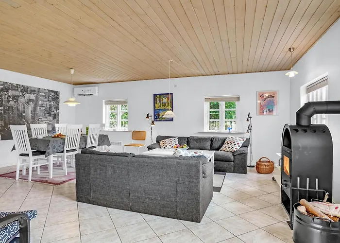 3 Bedroom In *